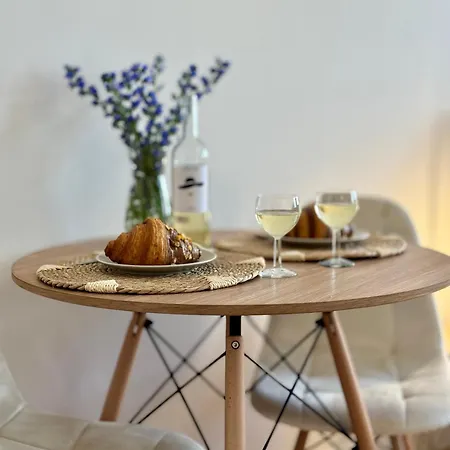 Piekary In The Old Town Of דירה *